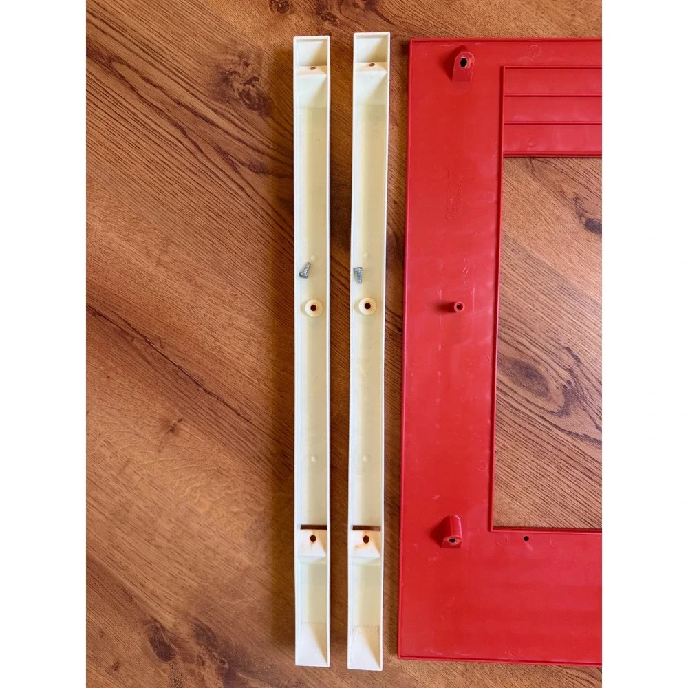 1979 Barbie A-Frame Dream House Replacement‎ Part Side Roof Rafter Support Screw